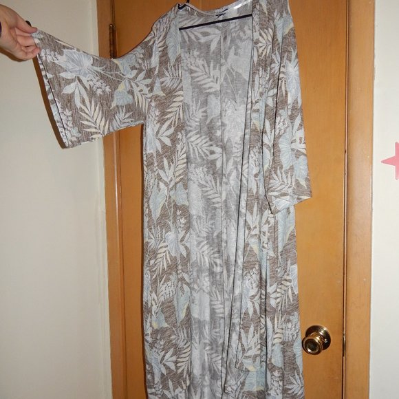 NWT Torrid Olive Green Tropical Hacci Hi-Lo Kimono - Picture 6 of 8